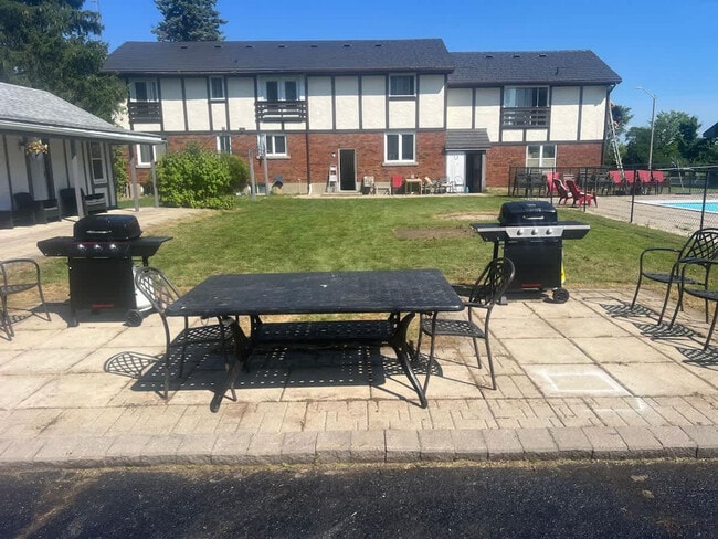Photo du bâtiment - 10655 Niagara River Pkwy