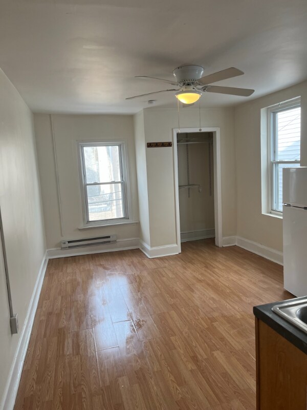 Building Photo - 1204 S 15th St