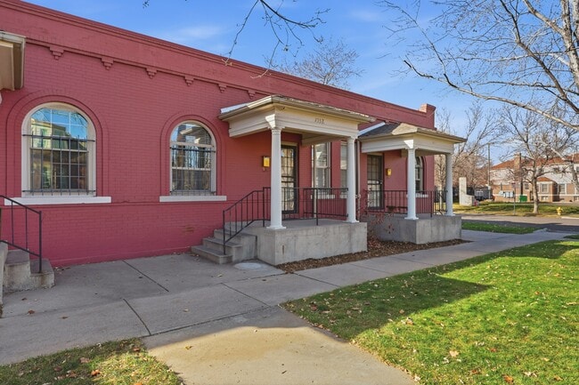 Photo - 1032 28th St Townhome