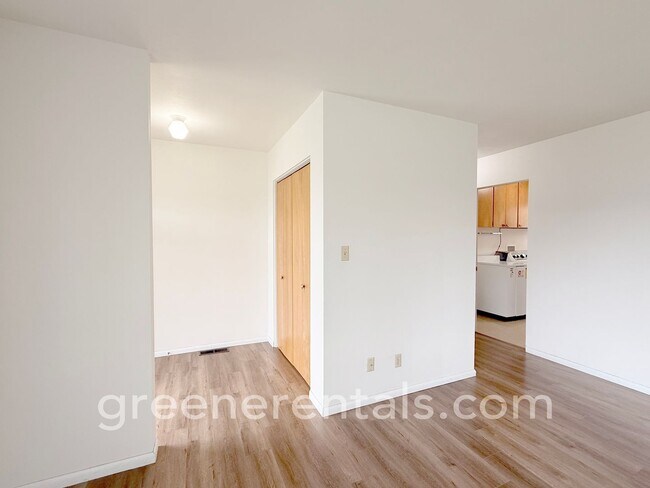 Foto del edificio - Charming 2BD/ 1BA Duplex in Montesano
