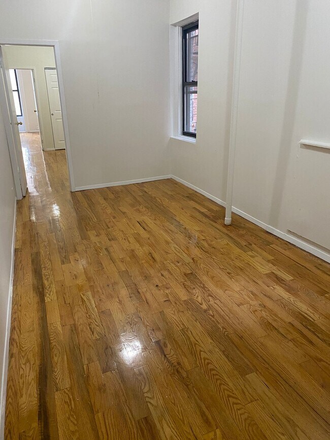 Foto del edificio - 162 E 33rd St