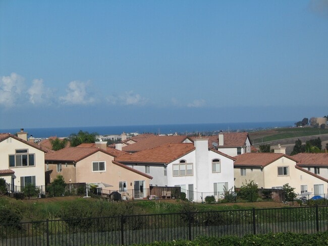 Building Photo - 1520 Sapphire Dr