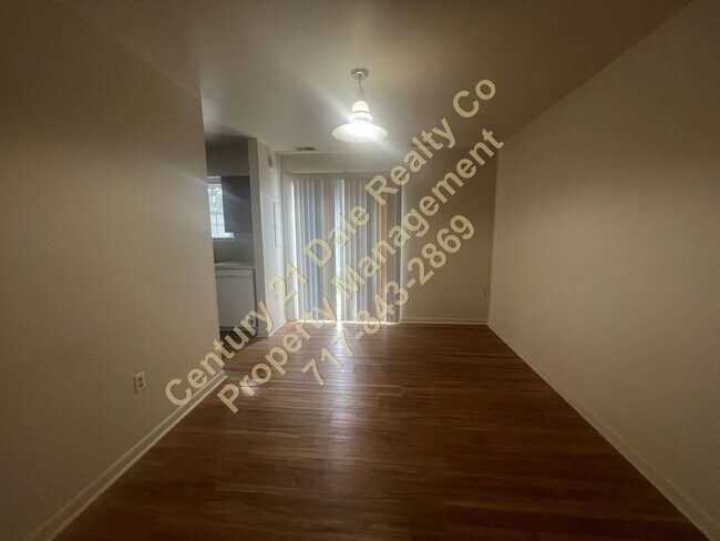 Foto del edificio - Lovely 2 BR, 1.5 Bath townhome in the Lexi...
