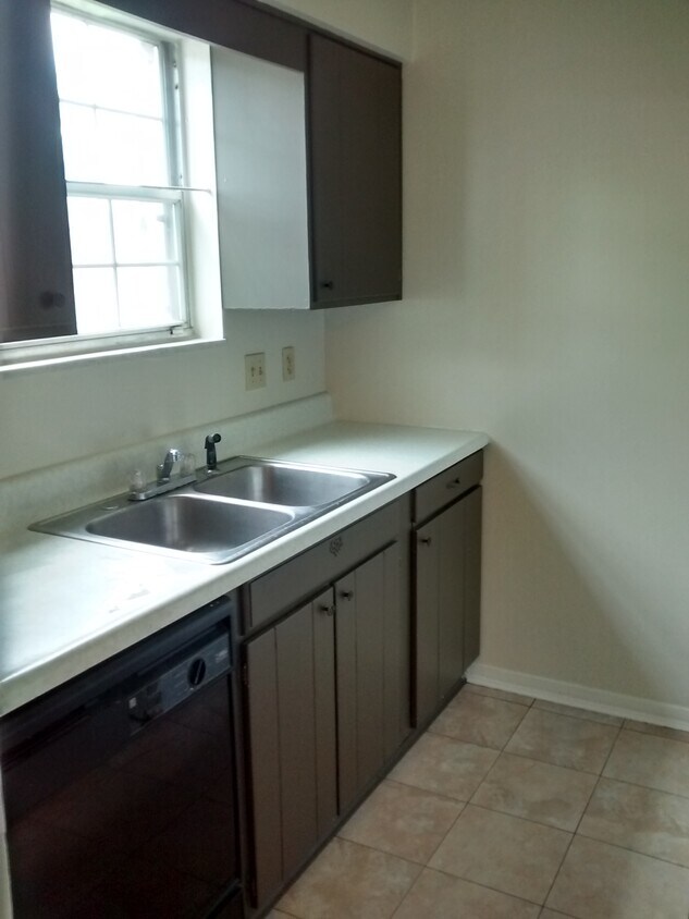 Foto principal - 8041 Pippin Rd