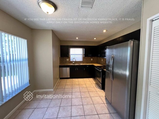Foto del edificio - 5143 NW 87th Terrace