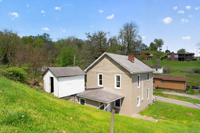 Foto del edificio - 73 Beechwood Ave