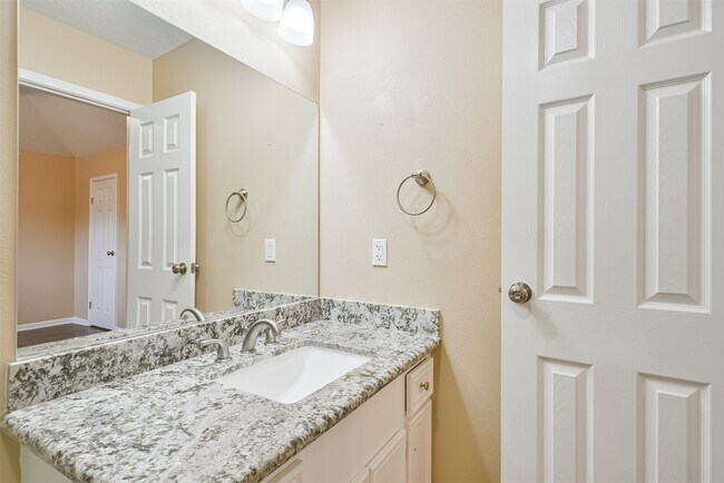 Building Photo - 5821 Guadalupe Dr