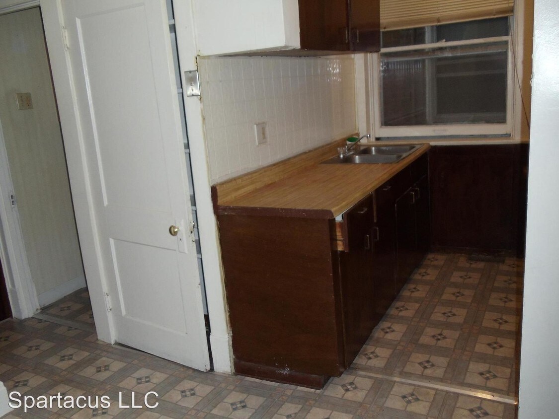 Building Photo - 2 br, 1 bath Apartment - 3706 Meramec