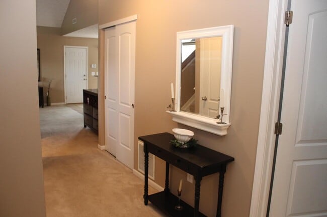 Foto del edificio - 96 Arrowfeather Ln