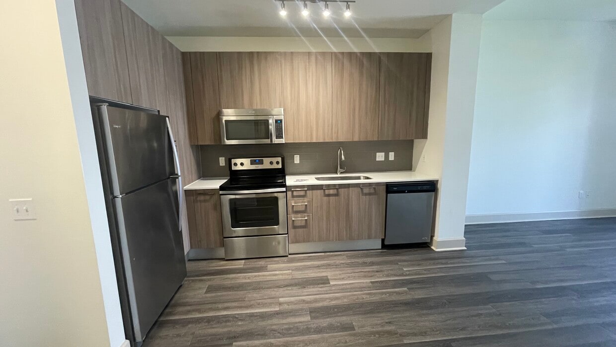 Foto principal - 10840 NW 79th St
