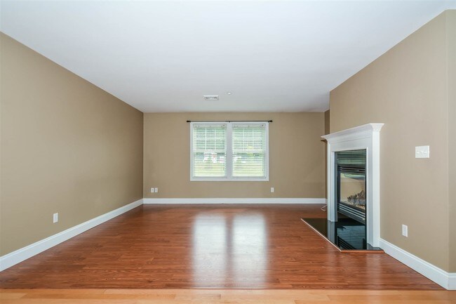 Foto del edificio - 1216 Lilac Ln
