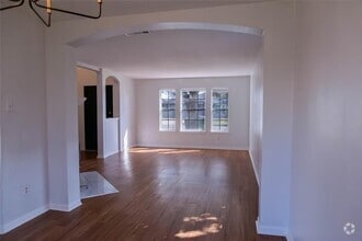 Building Photo - 2309 Loquat Ln