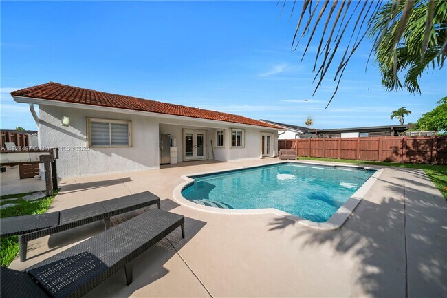 Foto del edificio - 14795 SW 174th St