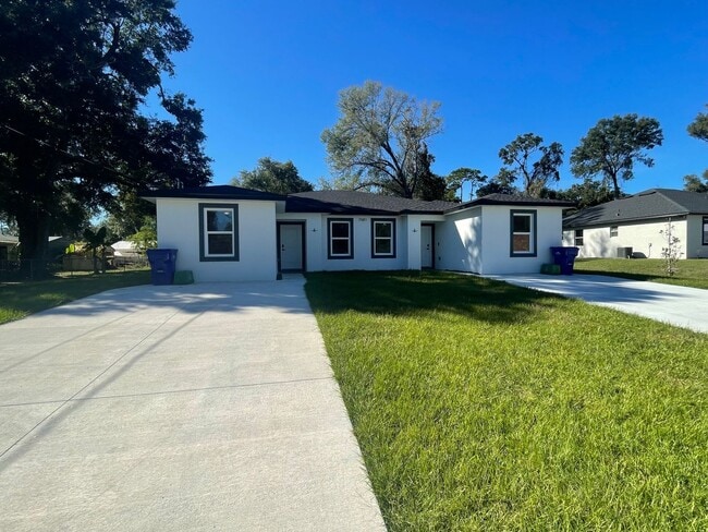 Building Photo - 1581 S Montgomery St