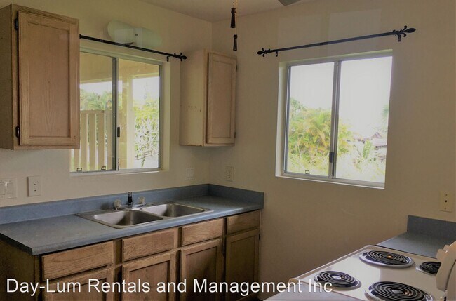 Building Photo - 2 br, 1.5 bath House - 17-556 Puko Street