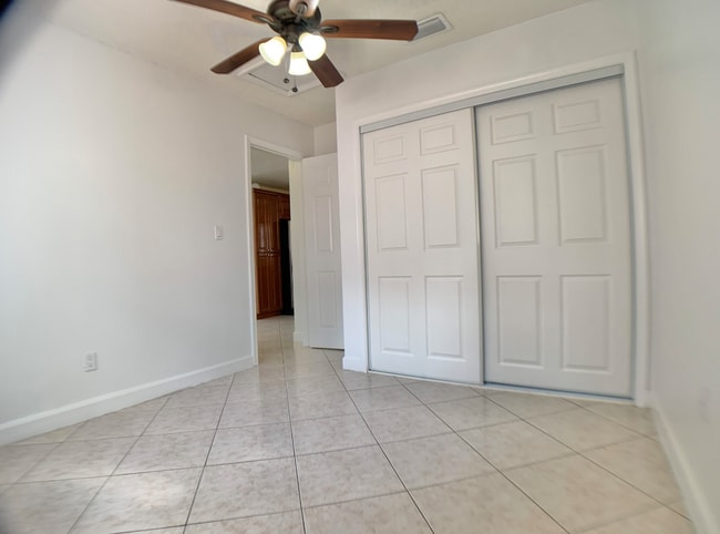 Foto del edificio - 6411 W 22nd Ct