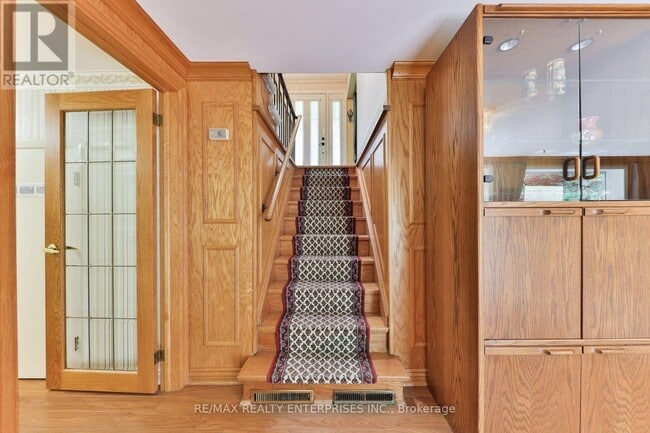 Building Photo - 1364 Avonbridge Dr