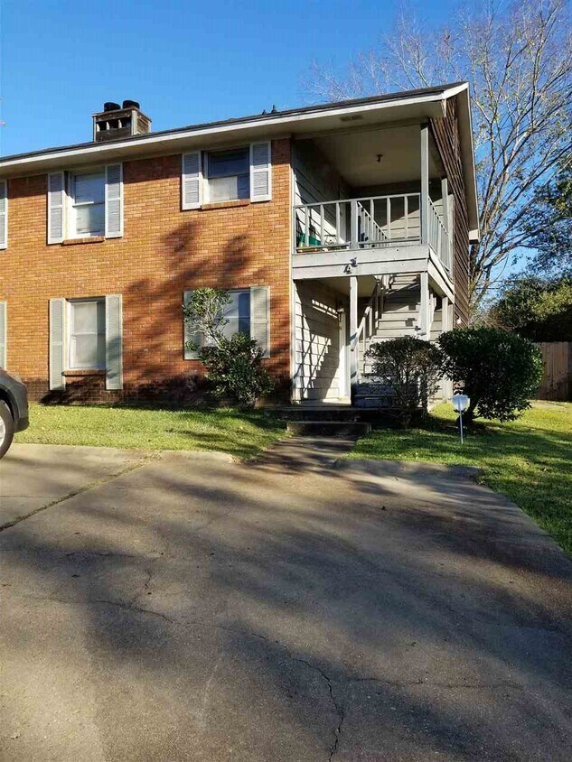 Primary Photo - 41 Northtown Rd