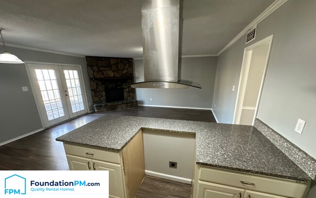 Foto del edificio - 3977 Lacewood Dr