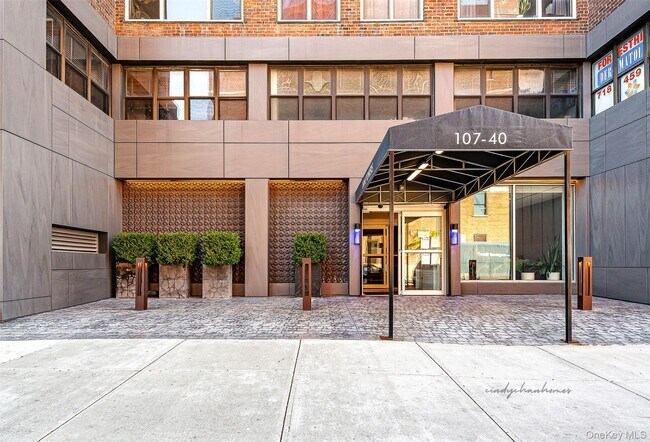 Foto del edificio - 107-40 Queens Blvd