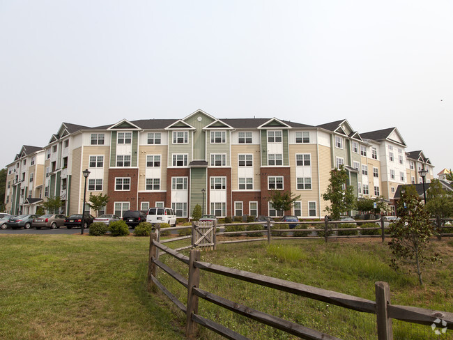 Foto del edificio - Steele Creek Seniors