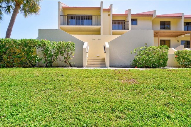 Building Photo - 7530 Sunshine Skyway Ln S