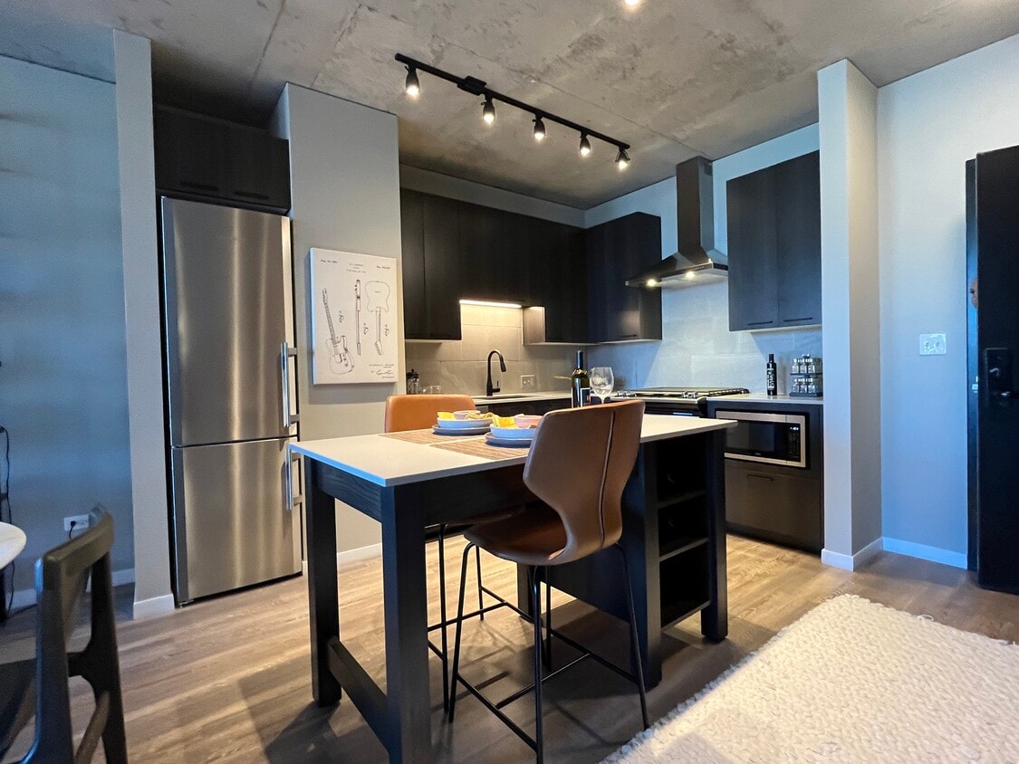 Foto principal - 1020 W Madison St