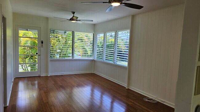 Living Room - 140 Ainoni St