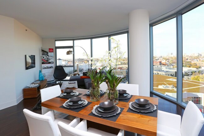 Foto del edificio - 1412 N Burling St