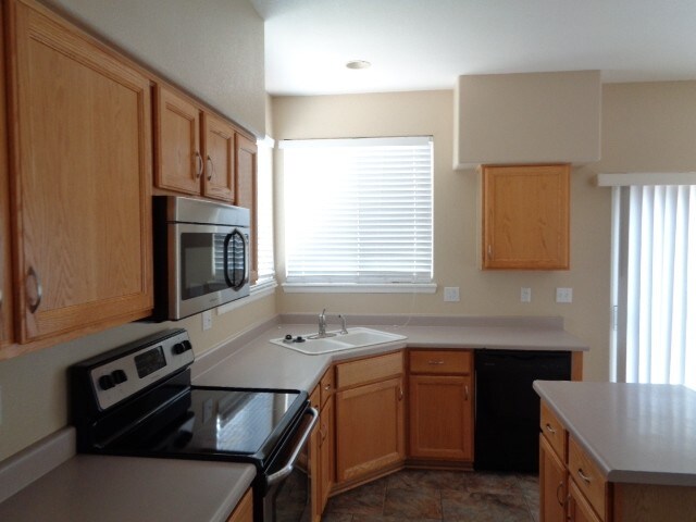 Building Photo - 5055 Buttercup Drive
