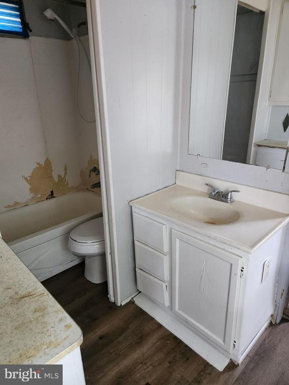 Foto del edificio - 511 N Western Ave