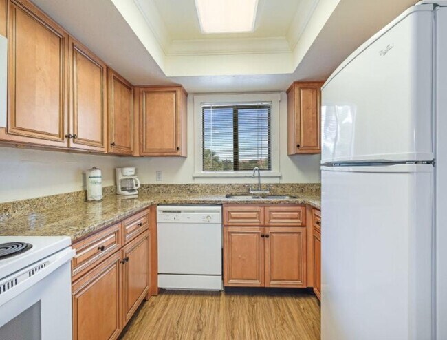 Foto del edificio - 7785 Estero Blvd