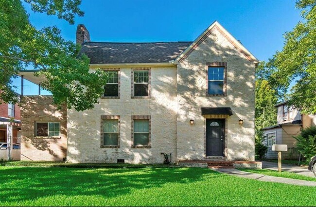 Building Photo - 3416 Rosedale St