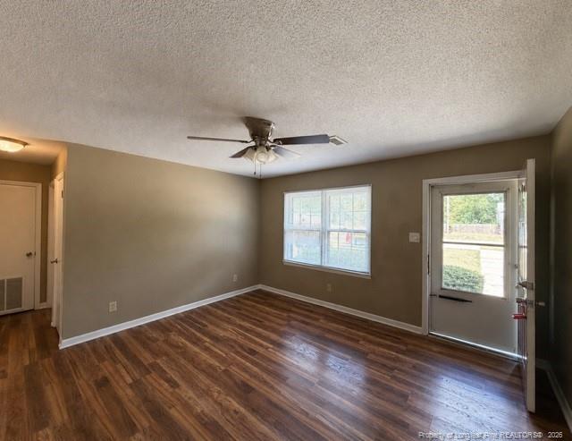 Building Photo - 404 Miller Ave