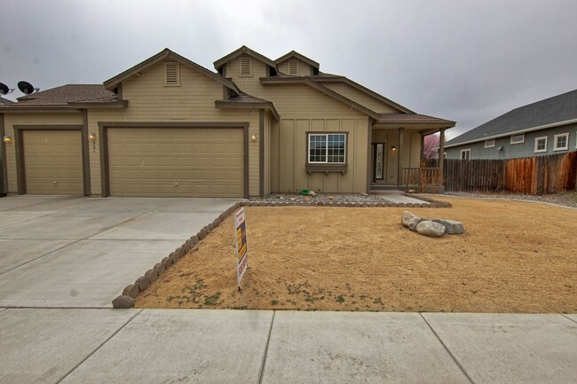 Foto del edificio - 3 Bedroom 2 Bath Home in Fernley- Ready now!