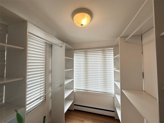 Foto del edificio - 77-15 78th St
