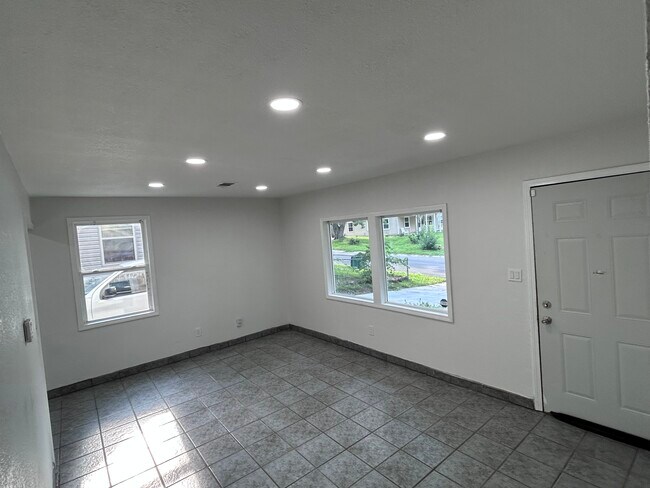Foto del edificio - 5213 Locust Ave