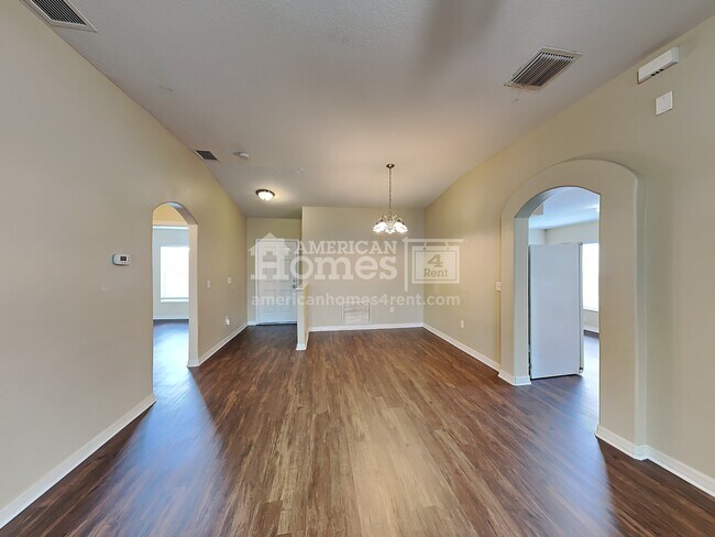 Building Photo - 11908 Butler Woods