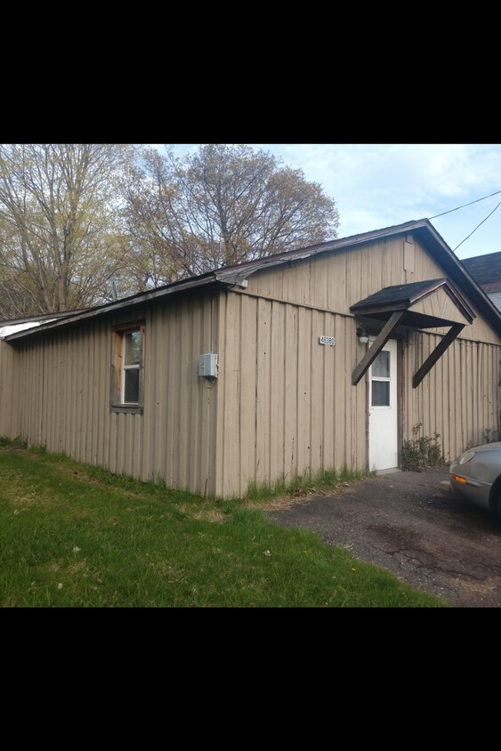 Primary Photo - 48380 Jefferson St