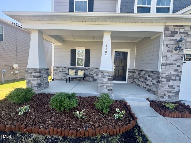 Building Photo - 1205 Cotton Arbor Trce