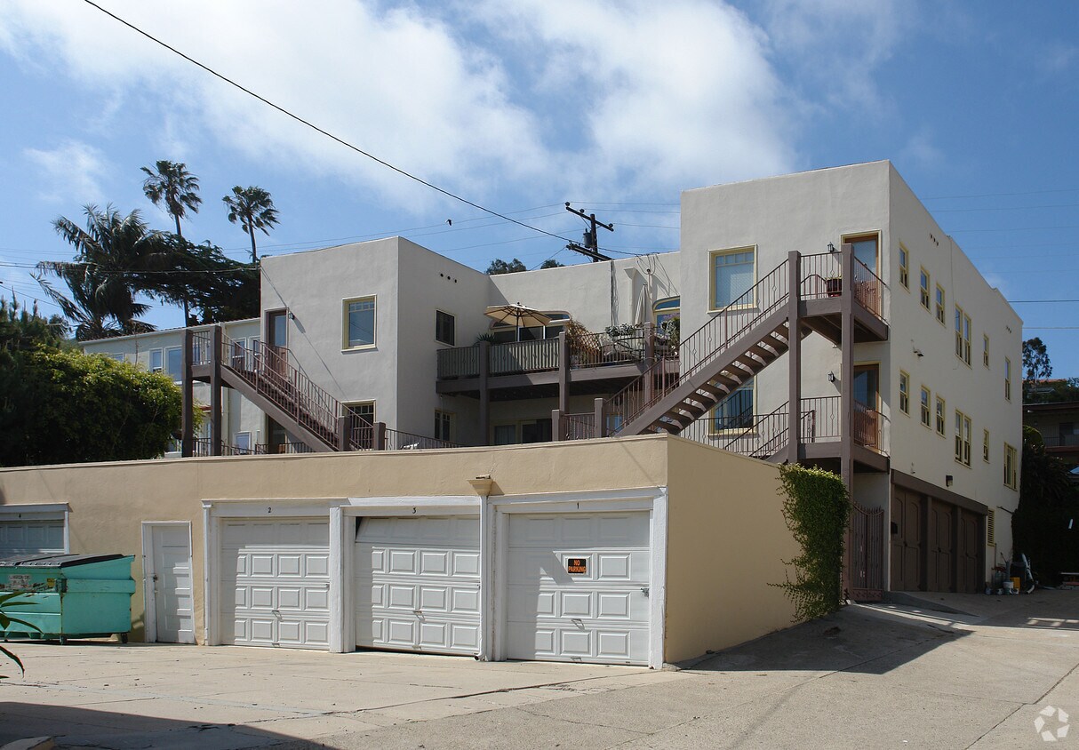 Building Photo - 844-850 Buena Vista St