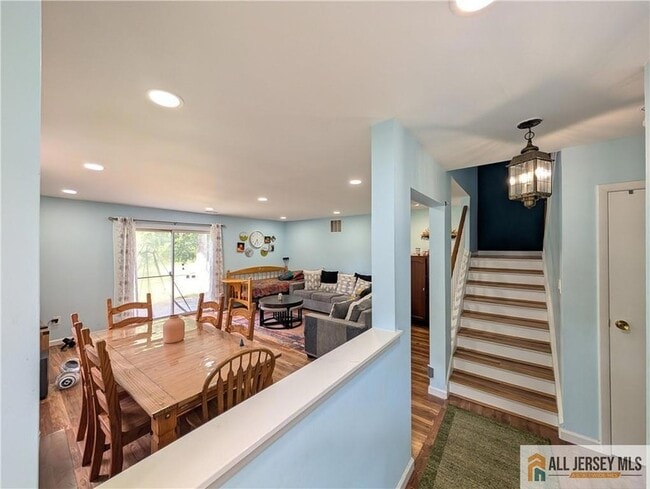 Building Photo - 89 Wyndmoor Dr