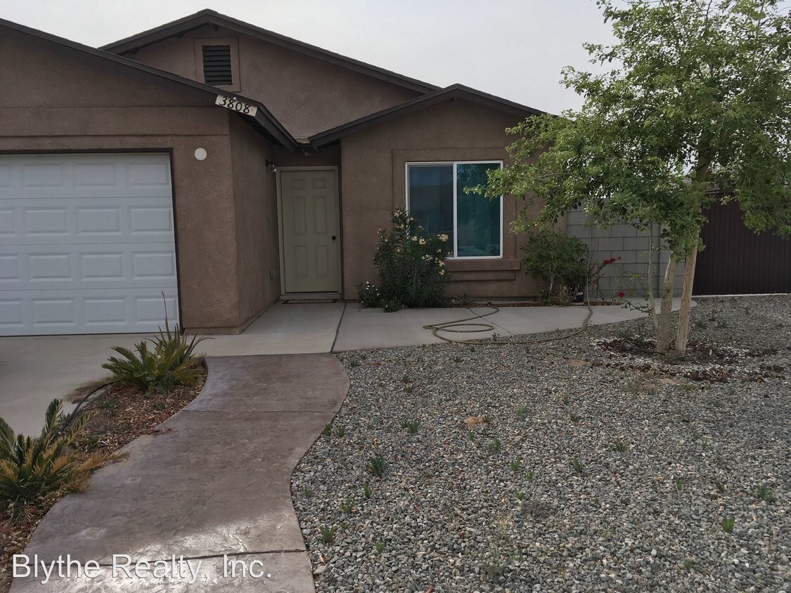 3 br, 2 bath House 3808 S Joshua Way House Rental in Yuma, AZ
