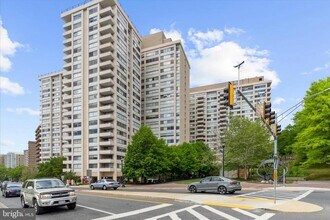 Building Photo - 5500 Friendship Blvd