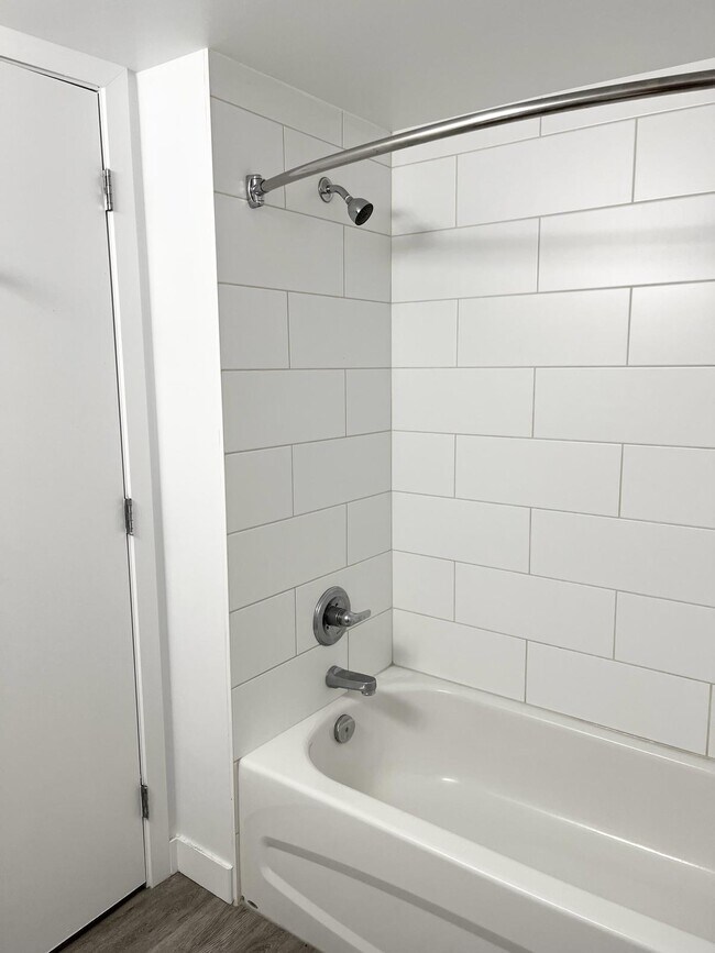 Photo du bâtiment - Hi-Level