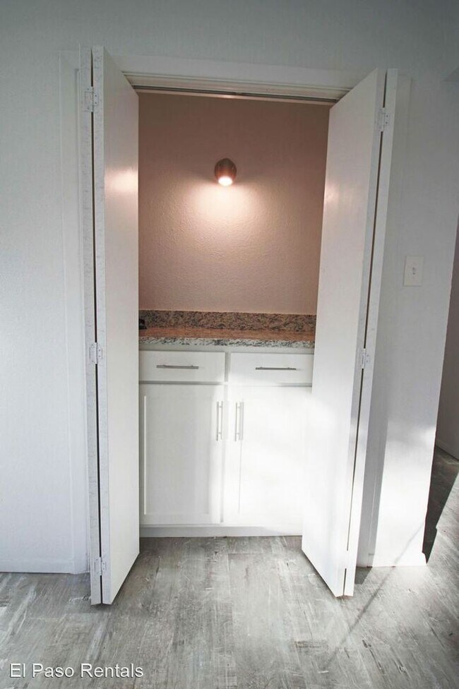 Building Photo - 2 br, 1 bath House - 108 Goldens Sands #D