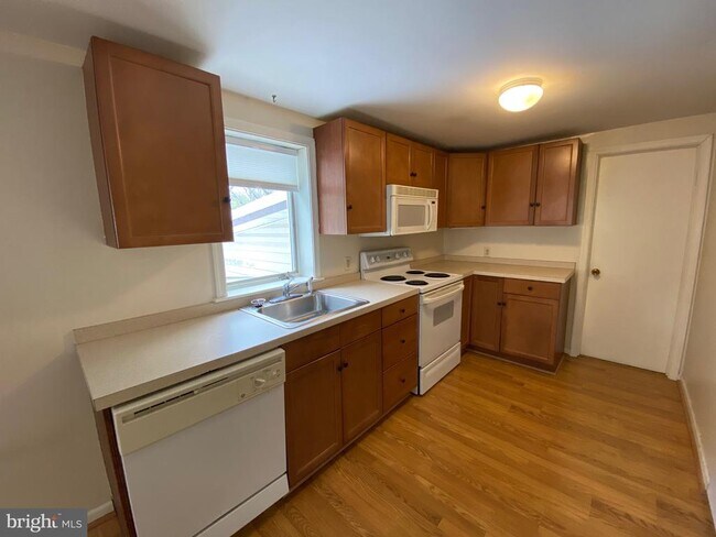 Foto del edificio - 720 Morwood Rd