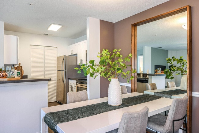 Foto del edificio - Champions Walk Apartment Homes