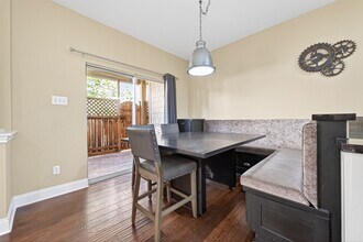 Building Photo - 65 Scarlet Woods Ct