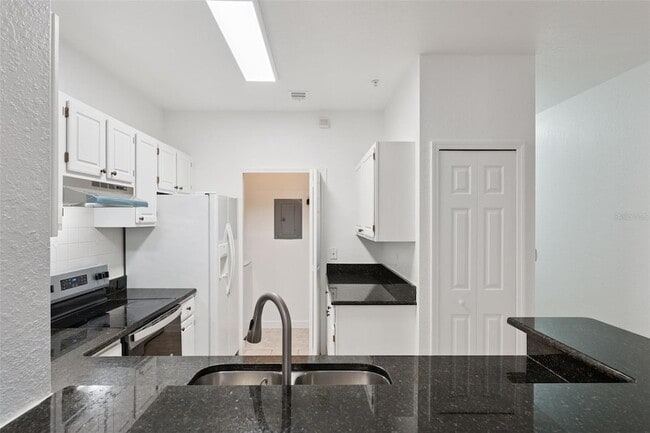 Photo - 2549 Maitland Crossing Way Apartment